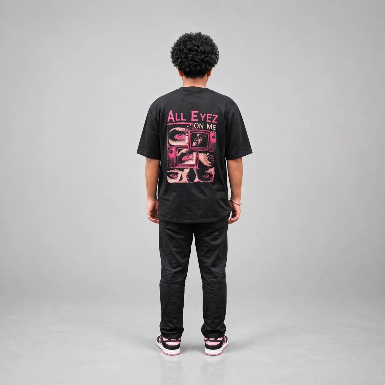 ALL EYES ON ME - Black Oversized T-Shirt