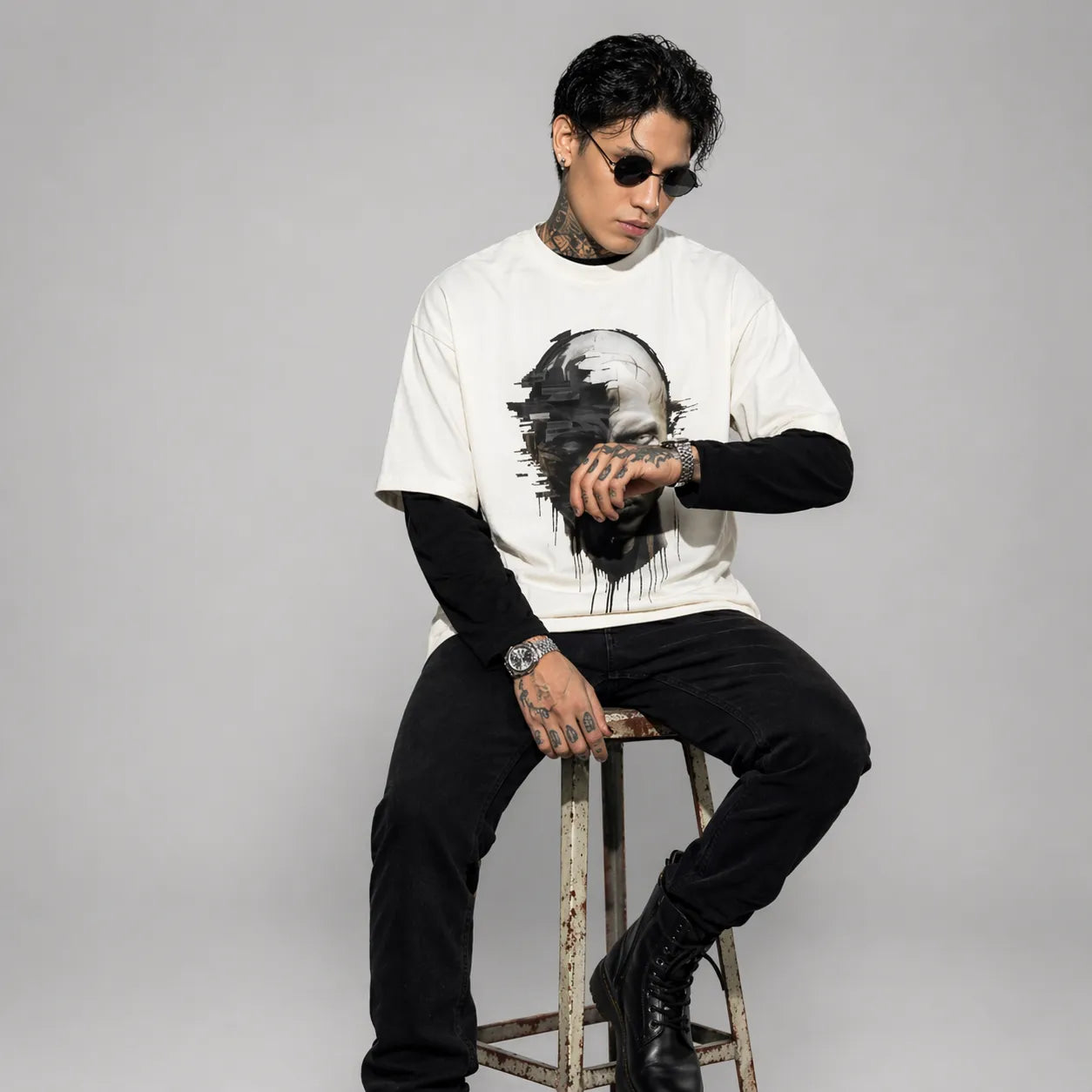 TIMELESS SCULPTURE - Off White Oversized T-Shirt