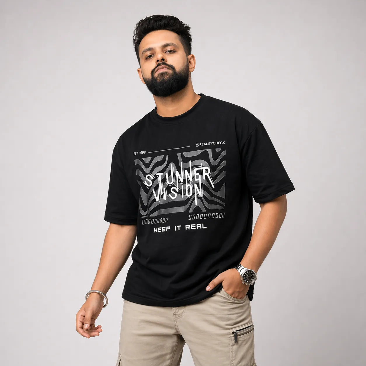 STUNNER VISION - Black Oversized T-Shirt